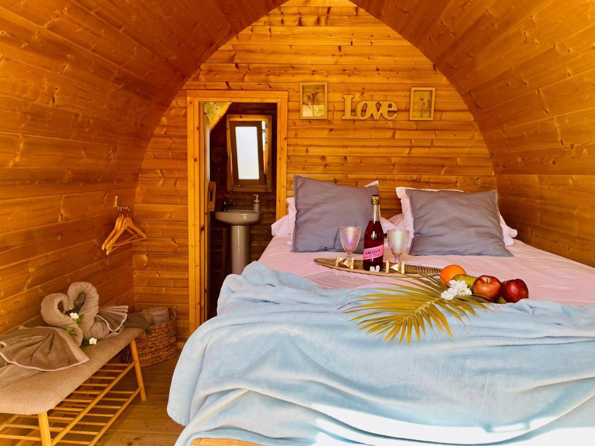 Lykke Suite Spa Sauna Piscina Y Jardin Buzanada ภายนอก รูปภาพ