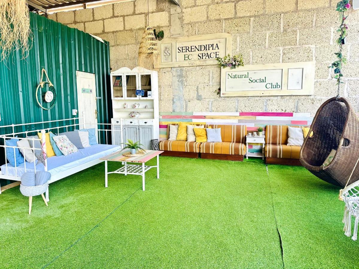 Lykke Suite Spa Sauna Piscina Y Jardin Buzanada ภายนอก รูปภาพ