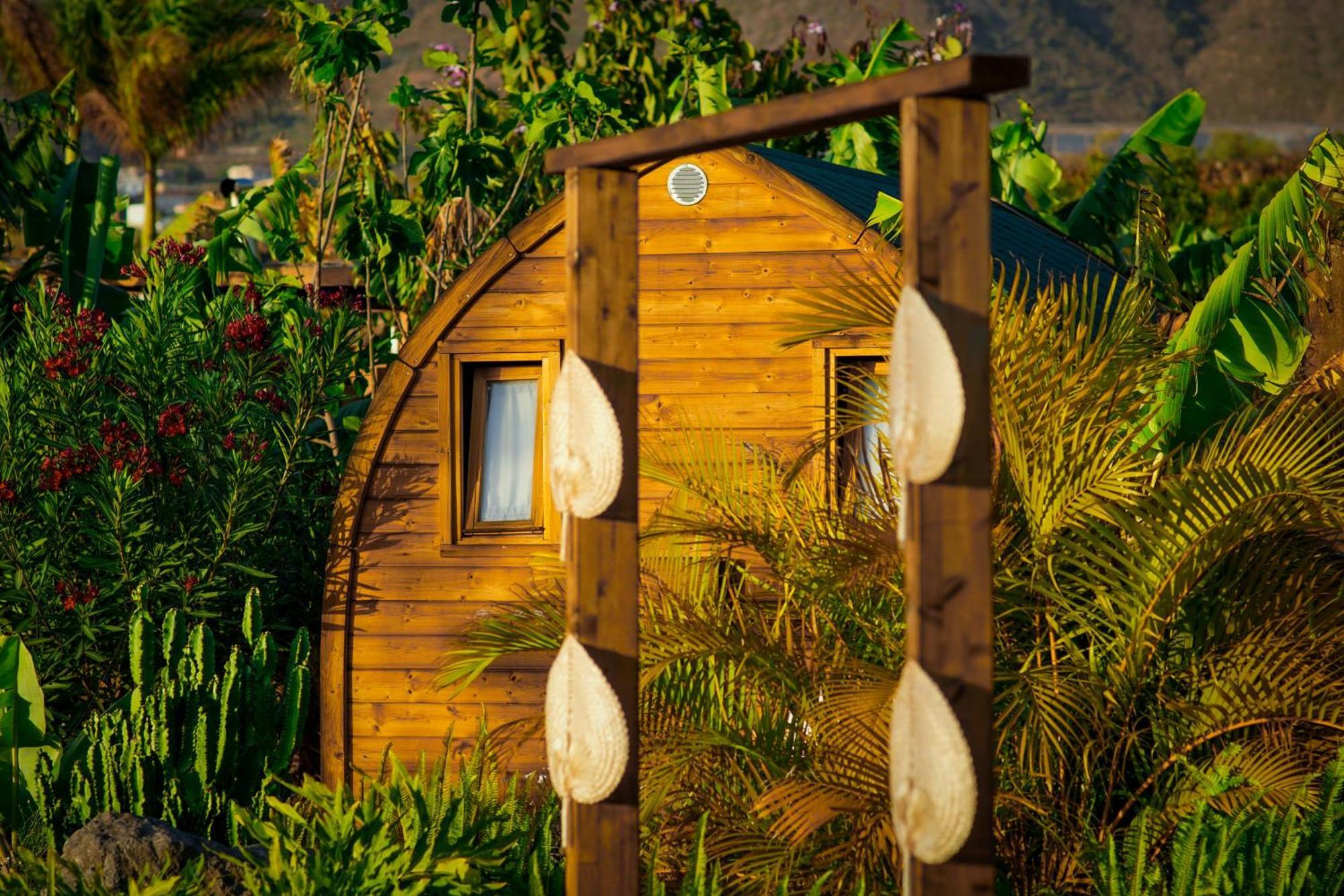 Lykke Suite Spa Sauna Piscina Y Jardin Buzanada ภายนอก รูปภาพ